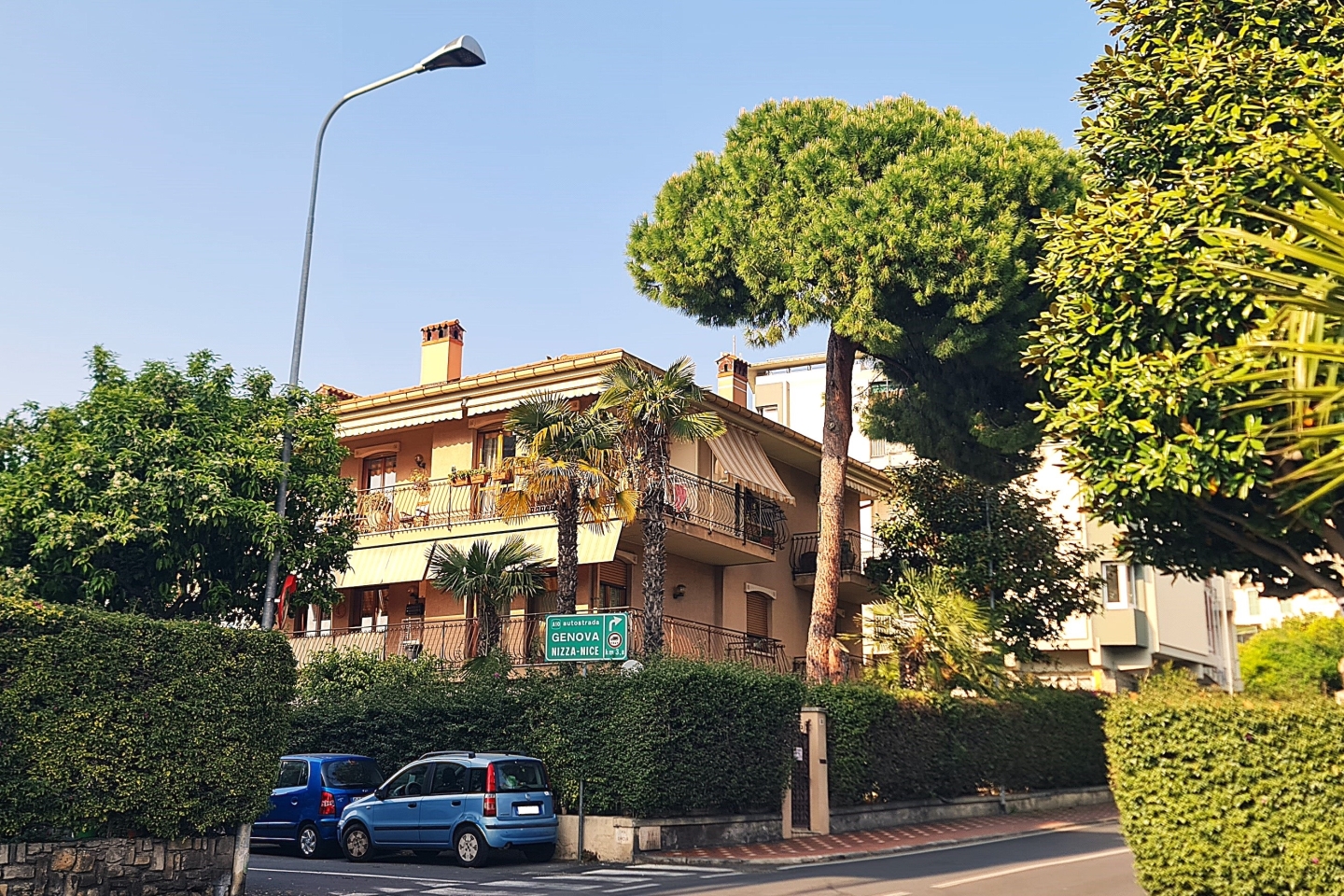 Foto immobile Bilocale con giardino
