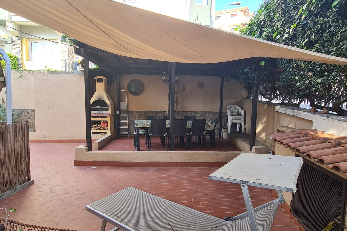 Foto immobile Bilocale con giardino