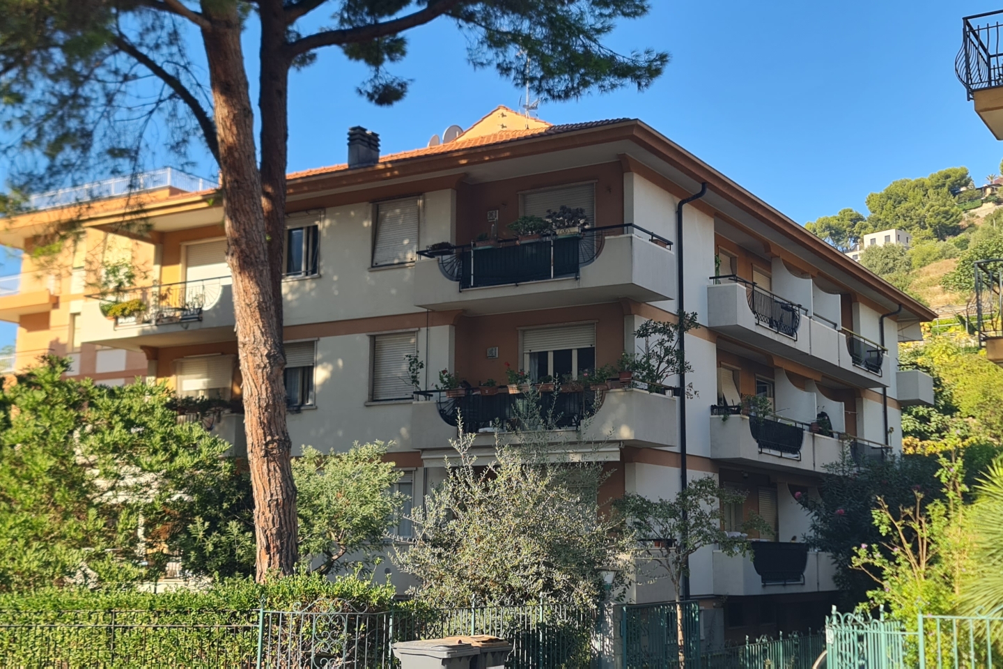 Foto immobile TRILOCALE IN BORDIGHERA