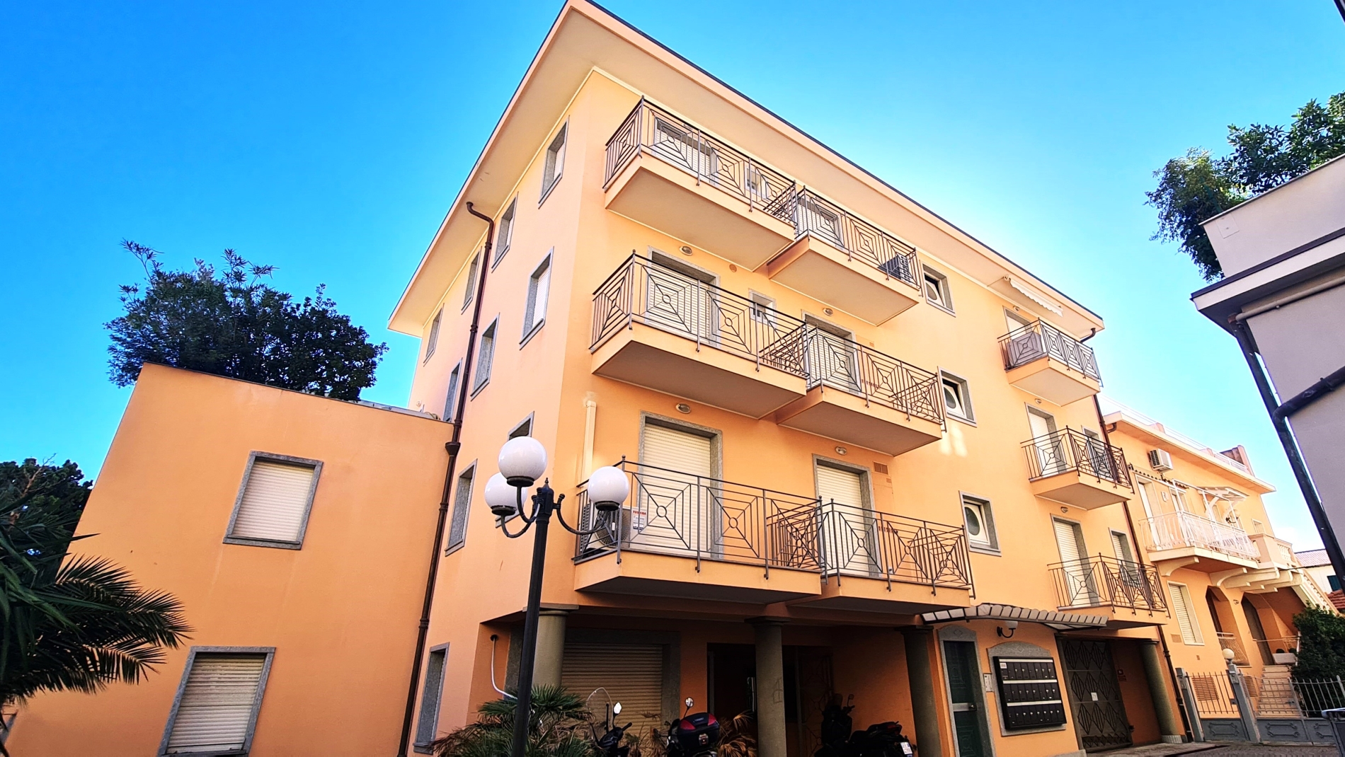 Trilocale con doppio servizio 